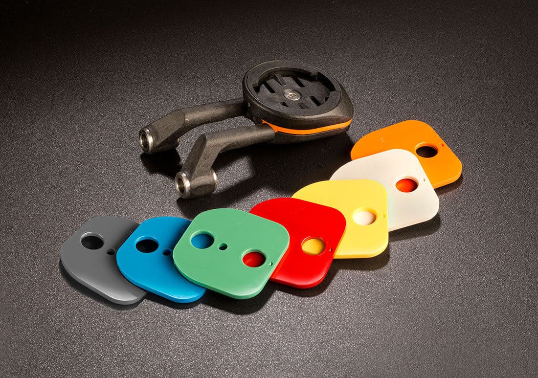Form Mount comes standard with a gloss back center band. Colors are perfect for pimping your ride. Available in orange, white, yellow, red, green blue and gray.
