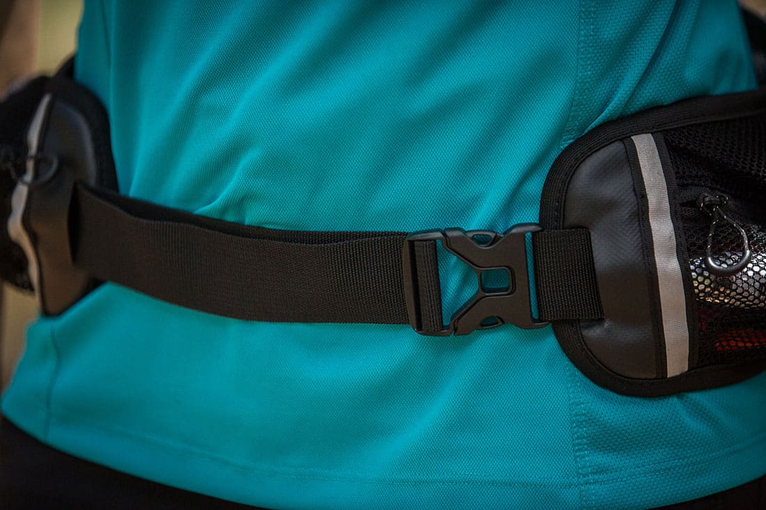 The buckle sits to one side, reducing any uncomfortable rubbing on your belly. Photo: ©Richard McGibbon