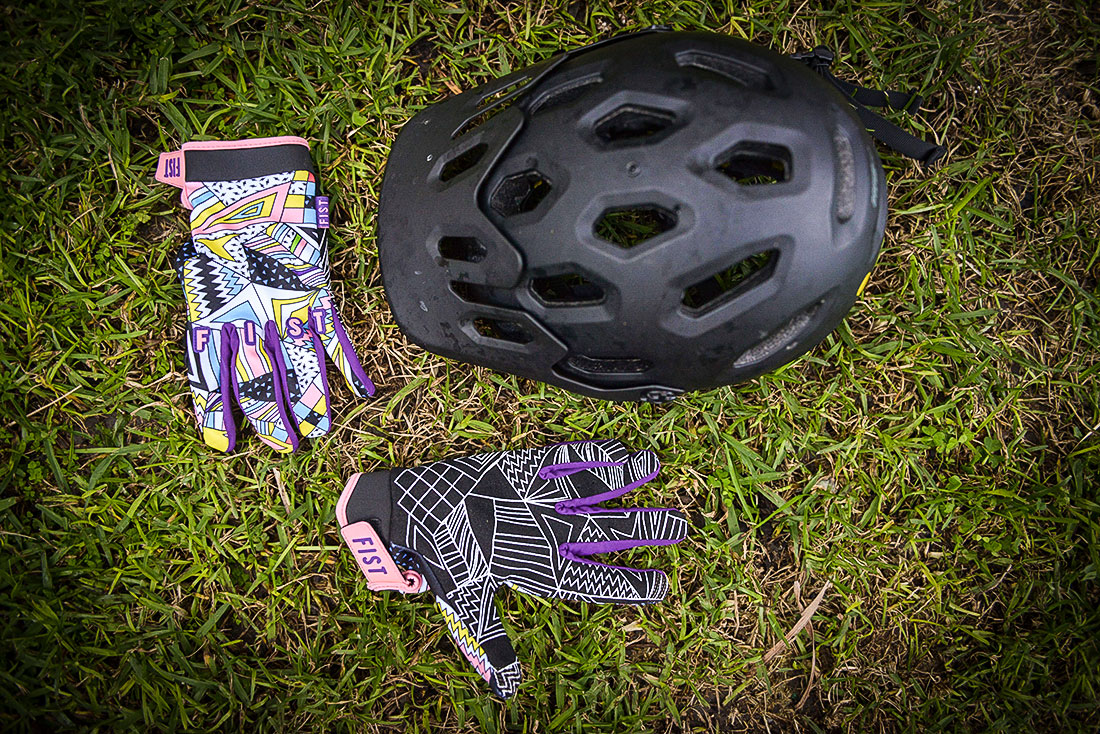 fist mtb gloves